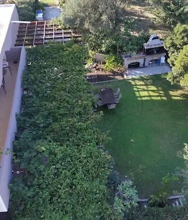 Garden House With Sea View *