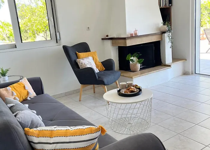 Garden House With Sea View *