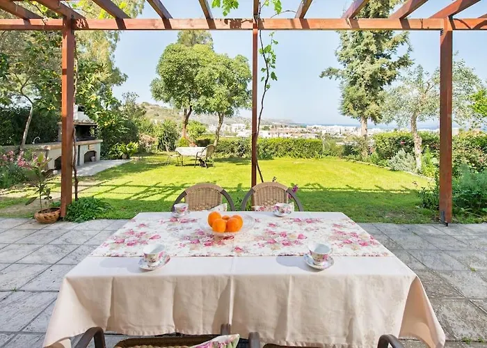 Garden House With Sea View Nyaraló
